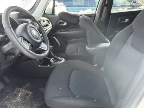 More photos of 2023 Jeep Renegade Latitude at Peake Chrysler Dodge Jeep Ram Fiat, NY