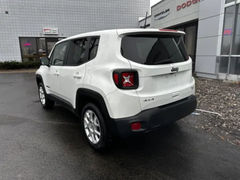 More photos of 2023 Jeep Renegade Latitude at Peake Chrysler Dodge Jeep Ram Fiat, NY
