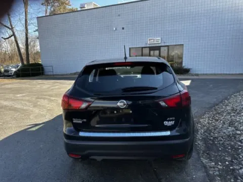 More photos of 2018 Nissan Rogue Sport S at Peake Chrysler Dodge Jeep Ram Fiat, NY