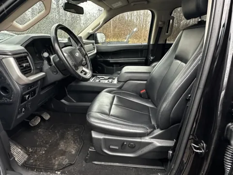 More photos of 2024 Ford Expedition Max XLT at Peake Chrysler Dodge Jeep Ram Fiat, NY