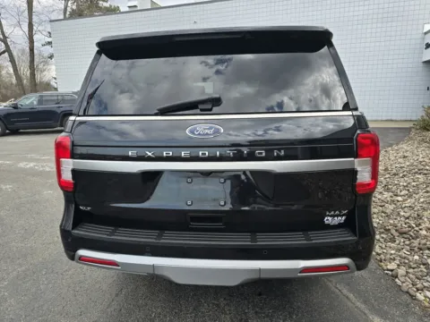 More photos of 2024 Ford Expedition Max XLT at Peake Chrysler Dodge Jeep Ram Fiat, NY