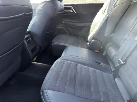 More photos of 2024 Mitsubishi Outlander SE at Peake Chrysler Dodge Jeep Ram Fiat, NY