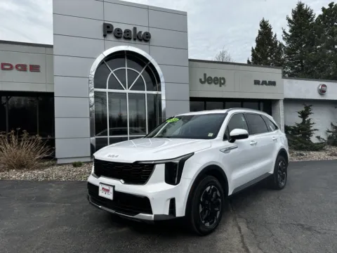 White 2024 Kia Sorento S for sale in Sodus, NY