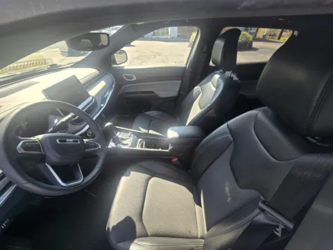 More photos of 2024 Jeep Compass Latitude at Peake Chrysler Dodge Jeep Ram Fiat, NY