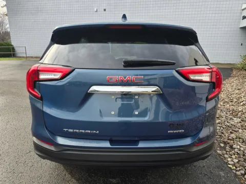 More photos of 2024 GMC Terrain SLE at Peake Chrysler Dodge Jeep Ram Fiat, NY