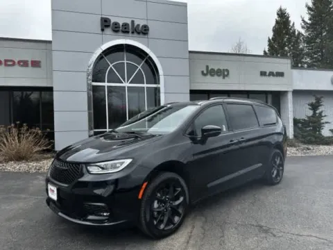 Black 2026 Chrysler Pacifica Select for sale in Sodus, NY