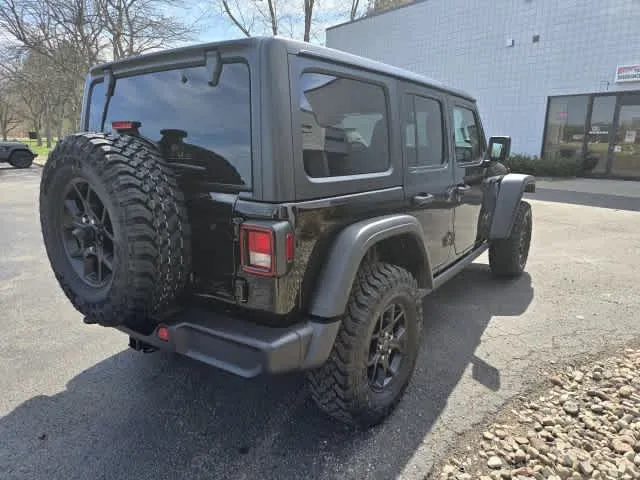 2026 Jeep Wrangler 4-Door Willys - Photo 6