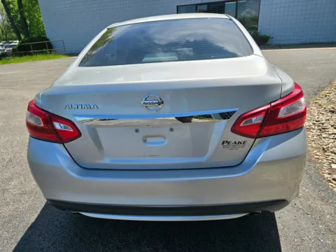 More photos of 2016 Nissan Altima 2.5 at Peake Chrysler Dodge Jeep Ram Fiat, NY