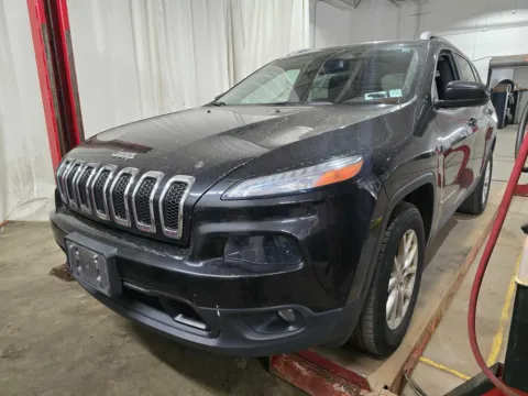 Black 2016 Jeep Cherokee Latitude for sale in Sodus, NY