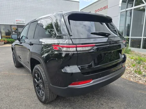 More photos of 2026 Jeep Grand Cherokee Laredo Altitude at Peake Chrysler Dodge Jeep Ram Fiat, NY