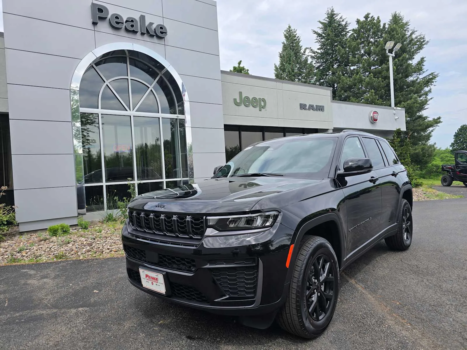 Black 2026 Jeep Grand Cherokee Laredo Altitude for sale in Sodus, NY