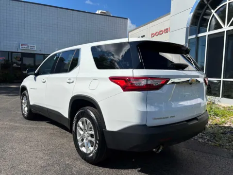 More photos of 2021 Chevrolet Traverse LS at Peake Chrysler Dodge Jeep Ram Fiat, NY