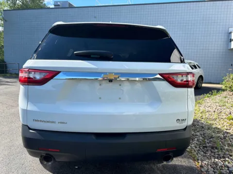 More photos of 2021 Chevrolet Traverse LS at Peake Chrysler Dodge Jeep Ram Fiat, NY