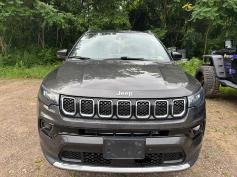 More photos of 2023 Jeep Compass Limited at Peake Chrysler Dodge Jeep Ram Fiat, NY
