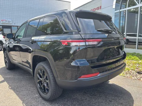 More photos of 2026 Jeep Grand Cherokee Laredo Altitude at Peake Chrysler Dodge Jeep Ram Fiat, NY