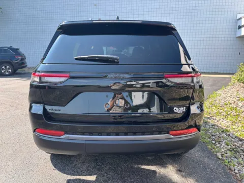 More photos of 2026 Jeep Grand Cherokee Limited at Peake Chrysler Dodge Jeep Ram Fiat, NY