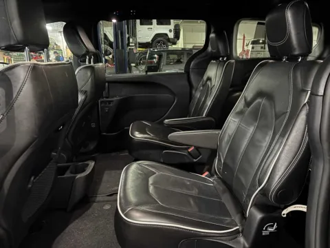 Another view of 2025 Chrysler Pacifica Limited for sale in Sodus, NY at Peake Chrysler Dodge Jeep Ram Fiat