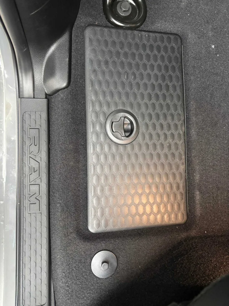 2026 RAM 2500 Rebel - Photo 14