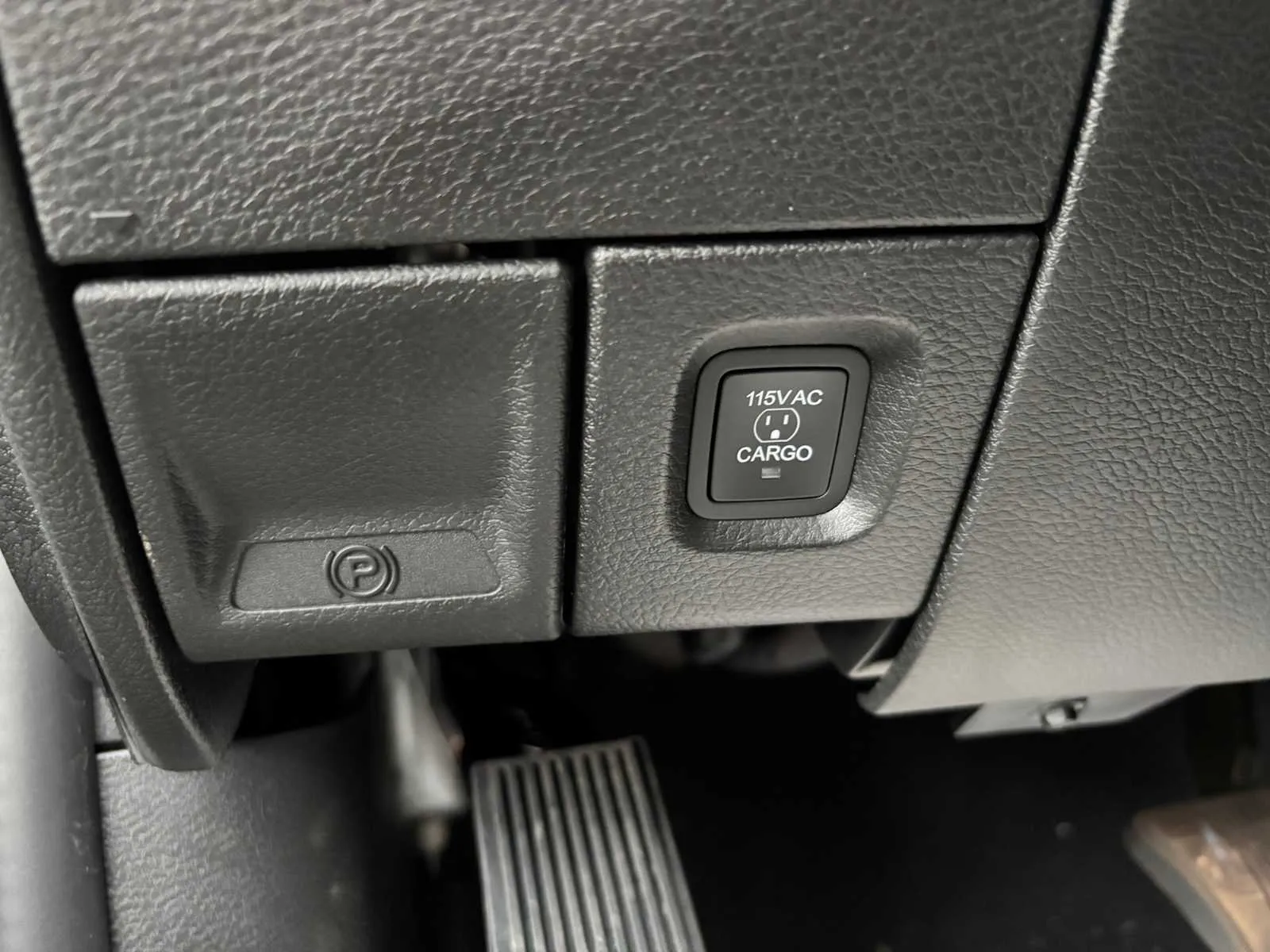 2026 RAM 2500 Rebel - Photo 21