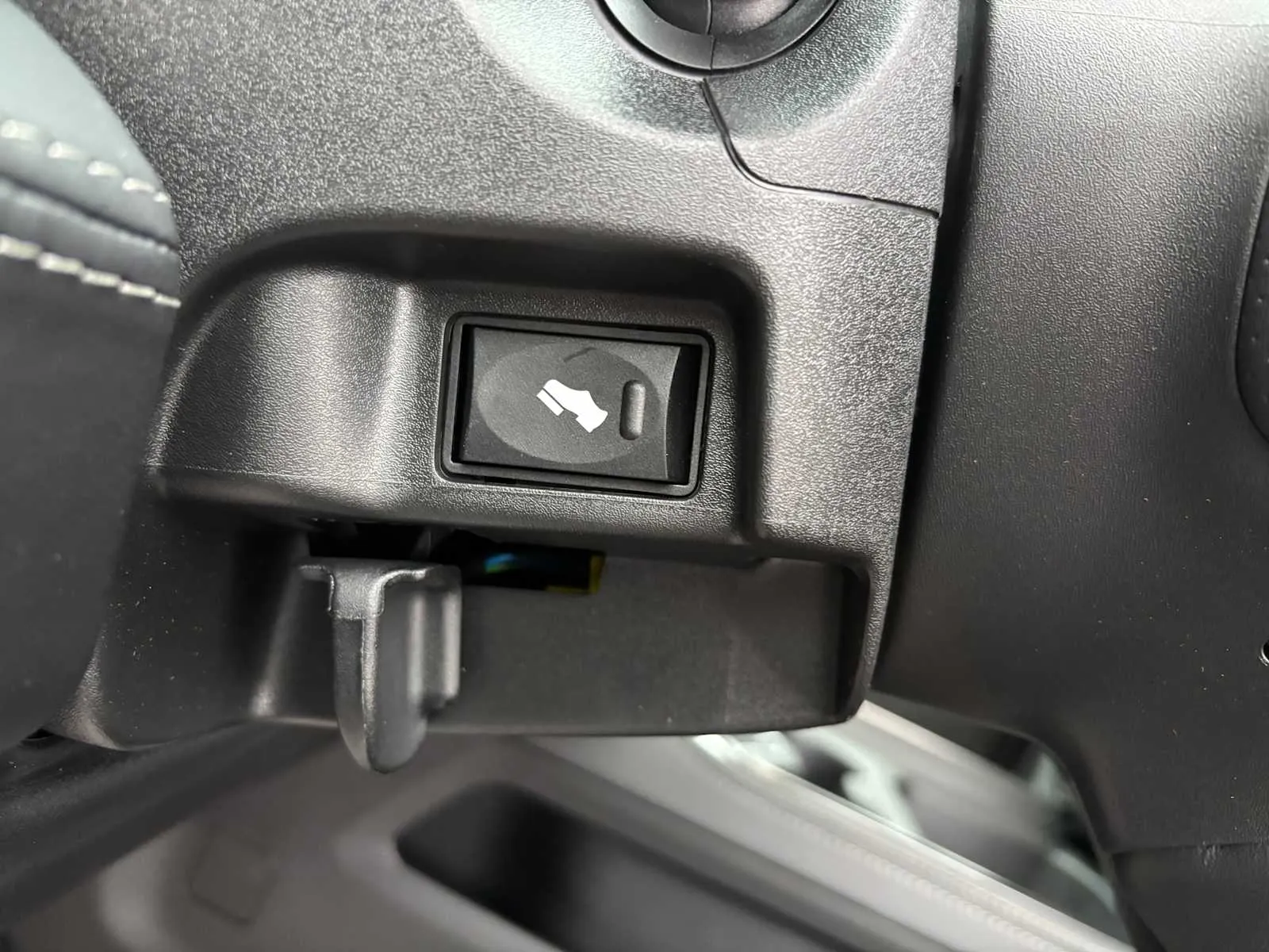 2026 RAM 2500 Rebel - Photo 23