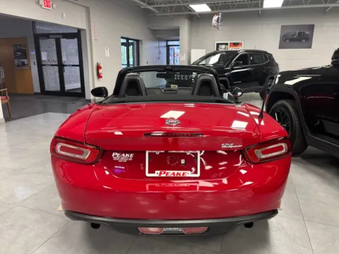 More photos of 2018 FIAT 124 Spider Classica at Peake Chrysler Dodge Jeep Ram Fiat, NY