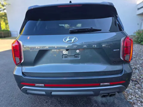More photos of 2025 Hyundai Palisade SEL at Peake Chrysler Dodge Jeep Ram Fiat, NY