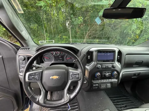 More photos of 2019 Chevrolet Silverado 1500 LT at Peake Chrysler Dodge Jeep Ram Fiat, NY