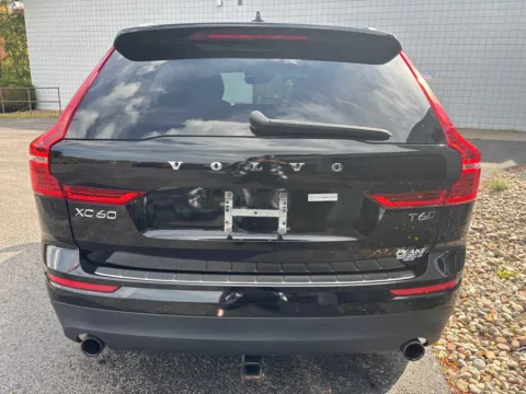 More photos of 2020 Volvo XC60 Momentum at Peake Chrysler Dodge Jeep Ram Fiat, NY