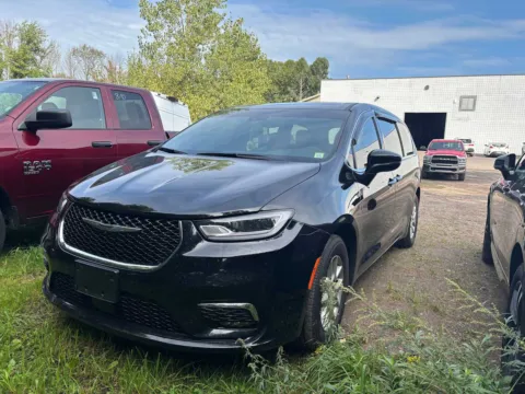 Black 2026 Chrysler Pacifica Select for sale in Sodus, NY