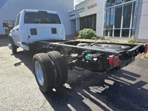 More photos of 2027 Ram 5500 Chassis Cab Tradesman at Peake Chrysler Dodge Jeep Ram Fiat, NY