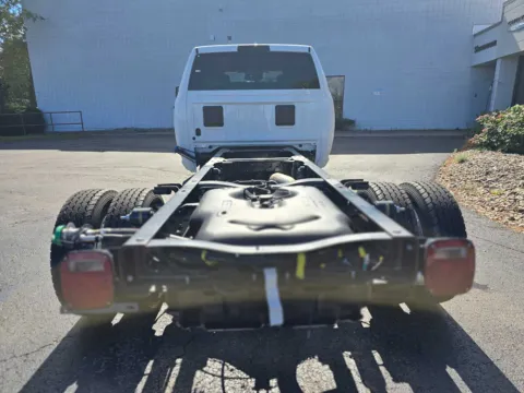 More photos of 2027 Ram 5500 Chassis Cab Tradesman at Peake Chrysler Dodge Jeep Ram Fiat, NY