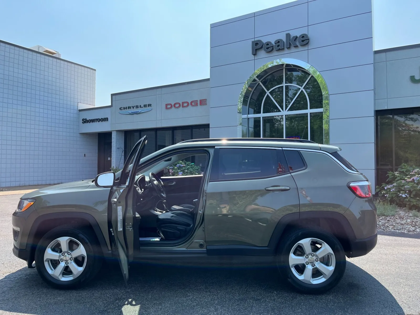 Used 2019 Jeep Compass Latitude with VIN 3C4NJDBB3KT734467 for sale in Sodus, NY