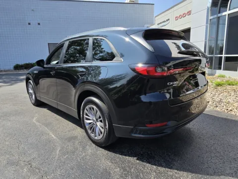 More photos of 2025 Mazda CX-90 Select Package at Peake Chrysler Dodge Jeep Ram Fiat, NY