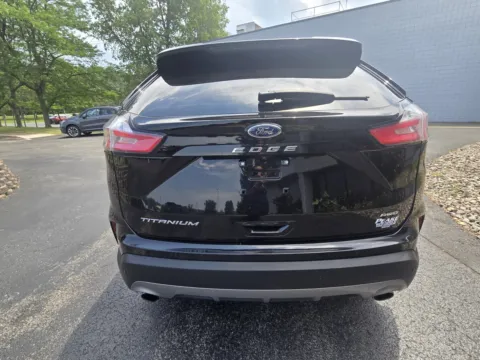 More photos of 2022 Ford Edge Titanium at Peake Chrysler Dodge Jeep Ram Fiat, NY