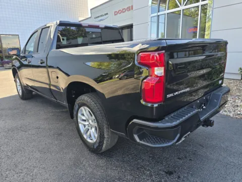 More photos of 2020 Chevrolet Silverado 1500 RST at Peake Chrysler Dodge Jeep Ram Fiat, NY