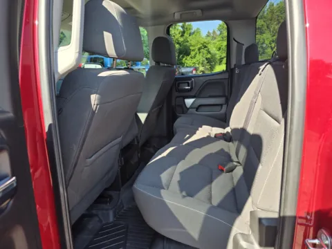 More photos of 2019 Chevrolet Silverado 1500 LD LT at Peake Chrysler Dodge Jeep Ram Fiat, NY