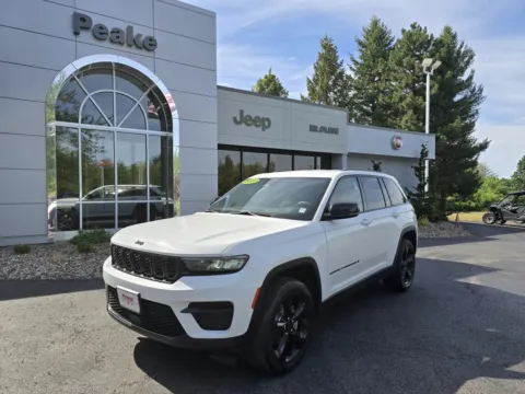 Unknown 2023 Jeep Grand Cherokee Altitude for sale in Sodus, NY