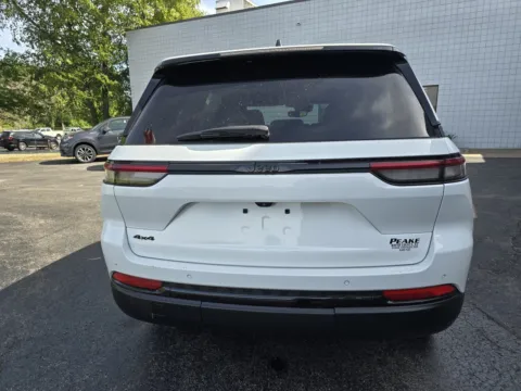 More photos of 2023 Jeep Grand Cherokee Altitude at Peake Chrysler Dodge Jeep Ram Fiat, NY