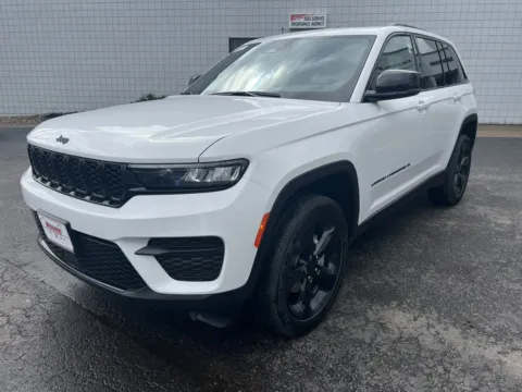Another view of 2025 Jeep Grand Cherokee Altitude X for sale in Sodus, NY at Peake Chrysler Dodge Jeep Ram Fiat