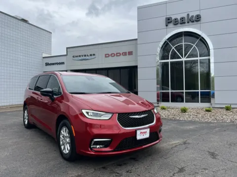 Red 2025 Chrysler Pacifica Select for sale in Sodus, NY
