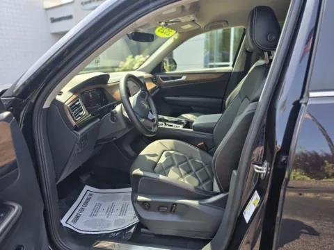 Photos of 2025 Volkswagen Atlas 2.0T SE w/Technology for sale in Sodus, NY at Peake Chrysler Dodge Jeep Ram Fiat