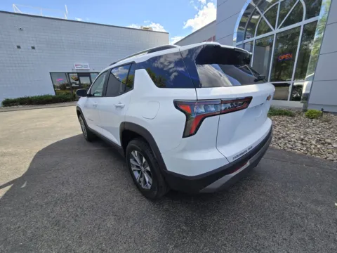 More photos of 2025 Chevrolet Equinox AWD LT at Peake Chrysler Dodge Jeep Ram Fiat, NY
