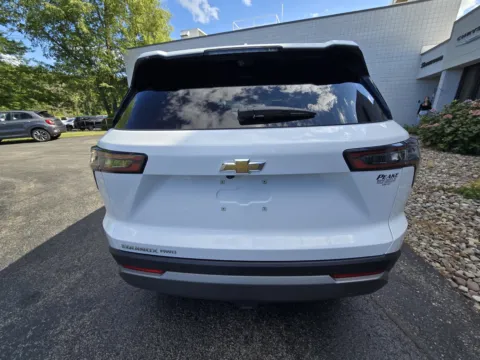 More photos of 2025 Chevrolet Equinox AWD LT at Peake Chrysler Dodge Jeep Ram Fiat, NY