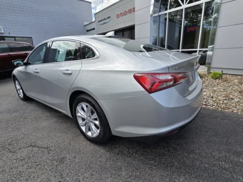 More photos of 2022 Chevrolet Malibu LT at Peake Chrysler Dodge Jeep Ram Fiat, NY