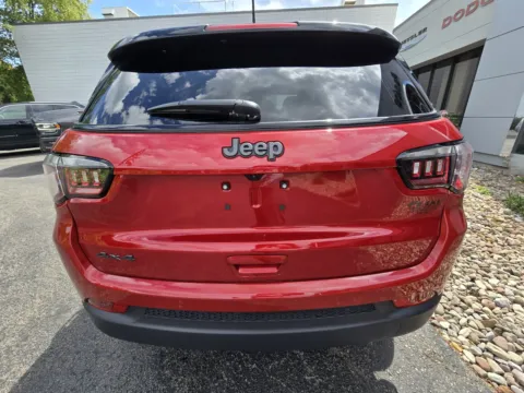 More photos of 2025 Jeep Compass Limited at Peake Chrysler Dodge Jeep Ram Fiat, NY