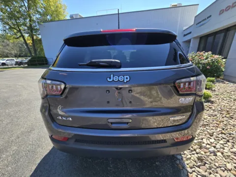 More photos of 2022 Jeep Compass Latitude Lux at Peake Chrysler Dodge Jeep Ram Fiat, NY