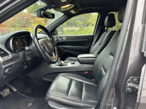 More photos of 2021 Jeep Grand Cherokee Limited at Peake Chrysler Dodge Jeep Ram Fiat, NY