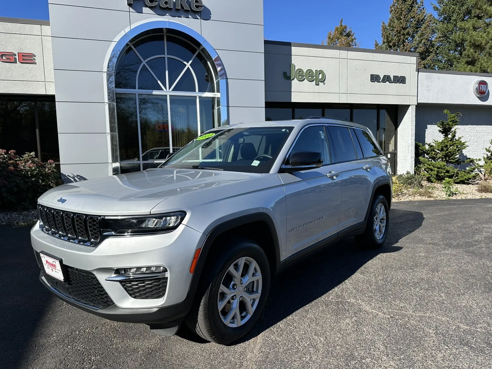 Silver 2023 Jeep Grand Cherokee Limited for sale in Sodus, NY
