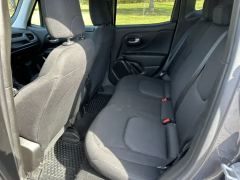 More photos of 2023 Jeep Renegade Latitude at Peake Chrysler Dodge Jeep Ram Fiat, NY