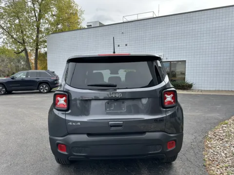 More photos of 2023 Jeep Renegade Latitude at Peake Chrysler Dodge Jeep Ram Fiat, NY